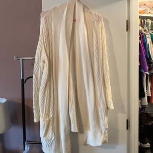 Cream Cardigan with pockets